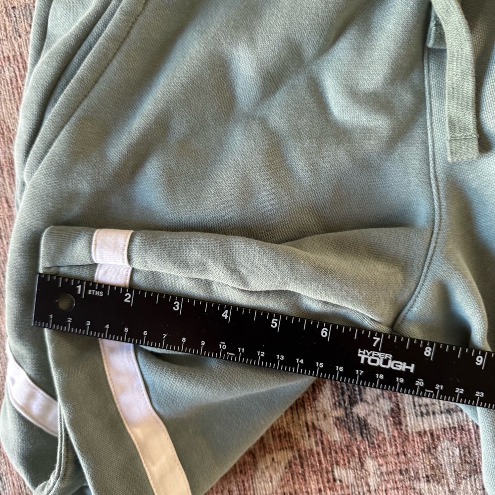 PUMA Fleece Dolphin Hem Shorts Small Green White Striped Athleisure Streetwear - Picture 10 of 15